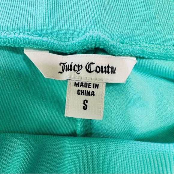 Juicy Couture Women's Urban Outfitters Exclusive Velour Crop Top - Picture 10 of 10